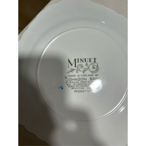 Set of 6 Johnson Brothers Ironstone "Minuet" Square Bread & Butter Plates - Picture 5 of 5